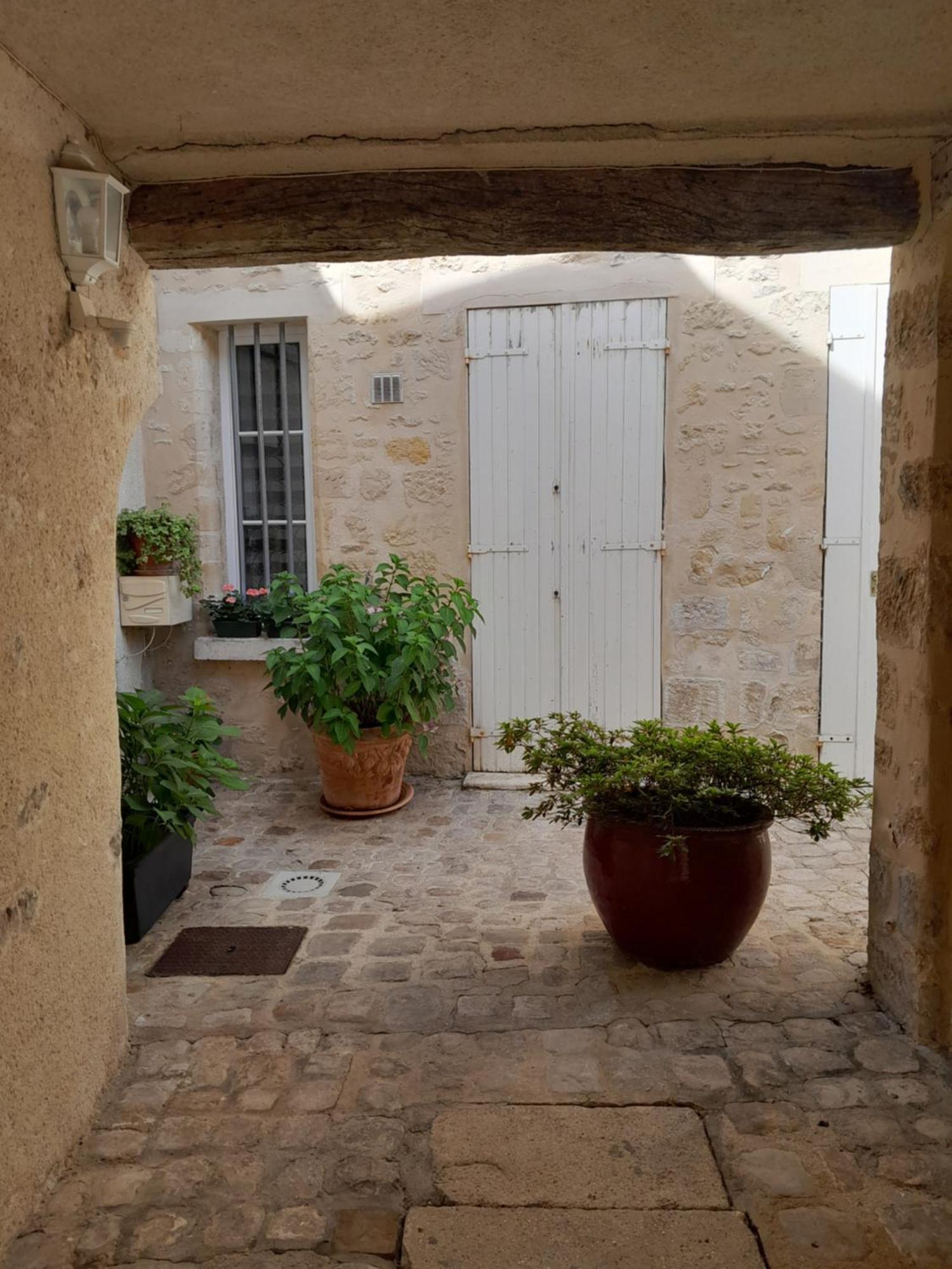 Gite La Folie De Seraphine Senlis  Kültér fotó